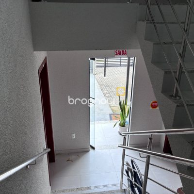 Apartamento com 86m², 3 quartos (sendo 1 suíte), 1 garagem, no bairro Pinheira em Palhoça