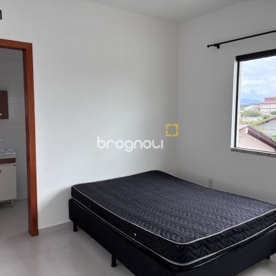 Apartamento com 86m², 3 quartos (sendo 1 suíte), 1 garagem, no bairro Pinheira em Palhoça