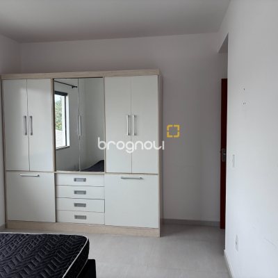 Apartamento com 86m², 3 quartos (sendo 1 suíte), 1 garagem, no bairro Pinheira em Palhoça