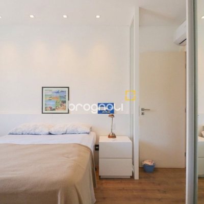 Cobertura com 132m², 3 quartos (sendo 3 suítes), 2 garagens, no bairro Lagoa da Conceição em Florianópolis