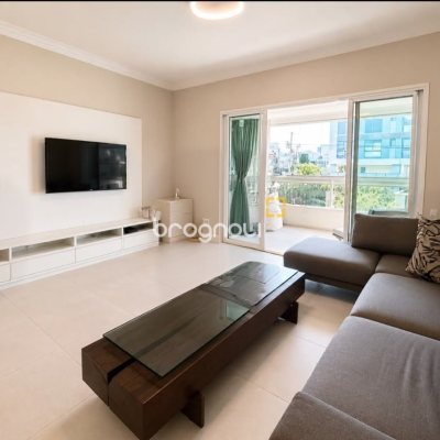 Apartamento com 130m², 3 quartos (sendo 2 suítes), 2 garagens, no bairro Campeche em Florianópolis
