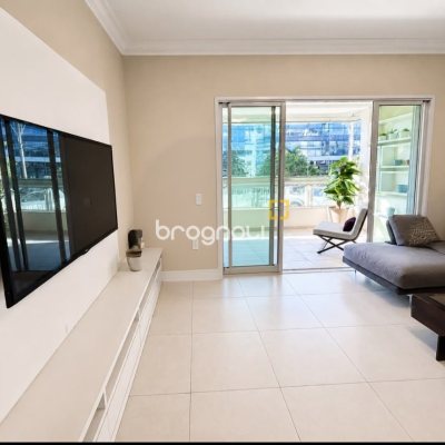 Apartamento com 130m², 3 quartos (sendo 2 suítes), 2 garagens, no bairro Campeche em Florianópolis
