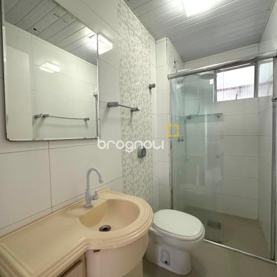 Apartamento com 51m², 2 quartos, 1 garagem, no bairro Kobrasol em São José