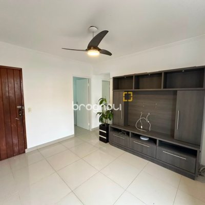 Apartamento com 51m², 2 quartos, 1 garagem, no bairro Kobrasol em São José