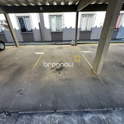 Apartamento com 51m², 2 quartos, 1 garagem, no bairro Kobrasol em São José