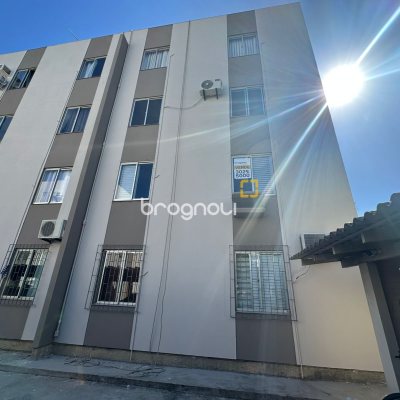 Apartamento com 51m², 2 quartos, 1 garagem, no bairro Kobrasol em São José