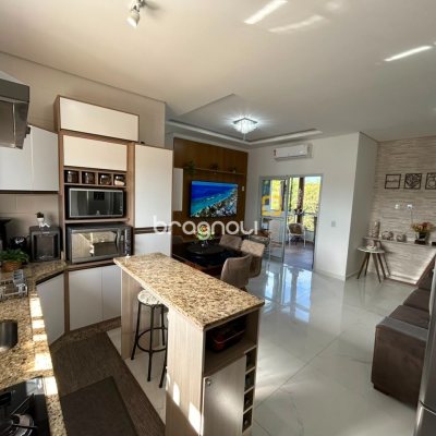 Cobertura com 97m², 2 quartos (sendo 1 suíte), 2 garagens, no bairro Ingleses em Florianópolis