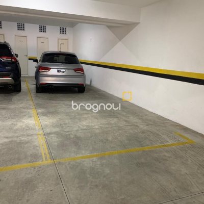 Apartamento com 73m², 2 quartos (sendo 1 suíte), 2 garagens, no bairro Agronômica em Florianópolis