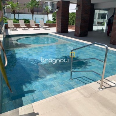 Apartamento com 73m², 2 quartos (sendo 1 suíte), 2 garagens, no bairro Agronômica em Florianópolis