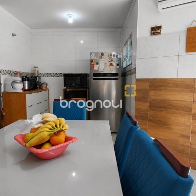 Casa com 130m², 2 quartos, 1 garagem, no bairro Ingleses em Florianópolis