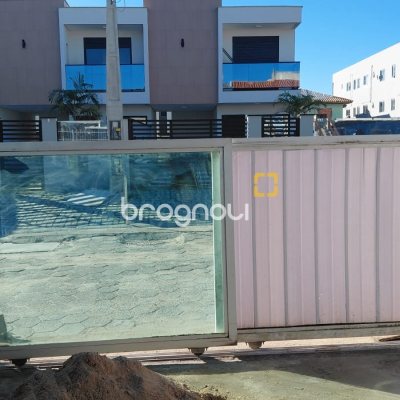 Casa com 130m², 2 quartos, 1 garagem, no bairro Ingleses em Florianópolis
