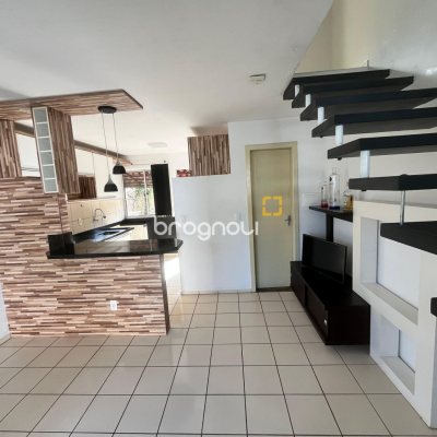 Casa com 62m², 2 quartos, 1 garagem, no bairro Sertão do Maruim em São José
