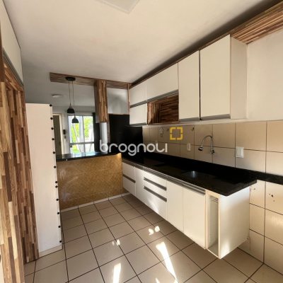 Casa com 62m², 2 quartos, 1 garagem, no bairro Sertão do Maruim em São José