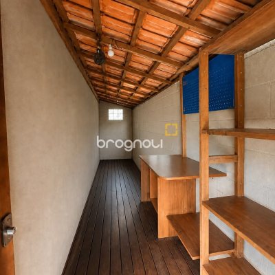 Casa com 62m², 2 quartos, 1 garagem, no bairro Sertão do Maruim em São José
