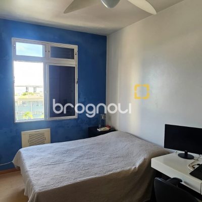 Apartamento com 154m², 3 quartos (sendo 1 suíte), 3 garagens, no bairro Centro em Florianópolis