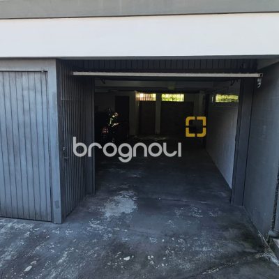 Apartamento com 154m², 3 quartos (sendo 1 suíte), 3 garagens, no bairro Centro em Florianópolis
