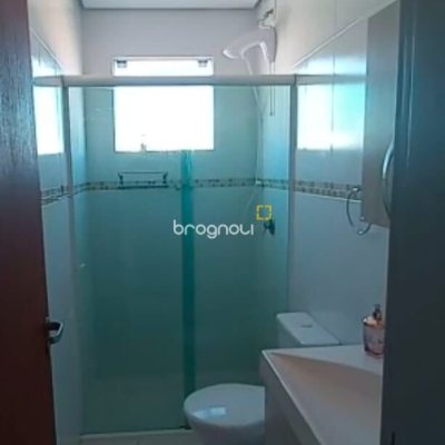 Apartamento com 70m², 2 quartos (sendo 1 suíte), 1 garagem, no bairro Ingleses em Florianópolis
