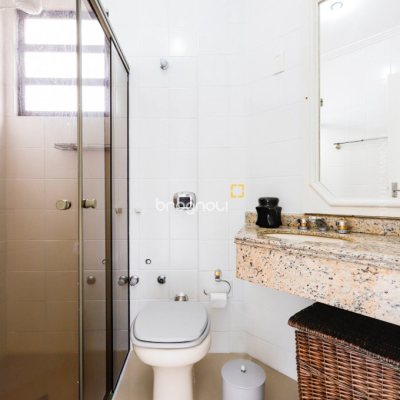 Apartamento com 134m², 5 quartos (sendo 2 suítes), 1 garagem, no bairro Ingleses em Florianópolis