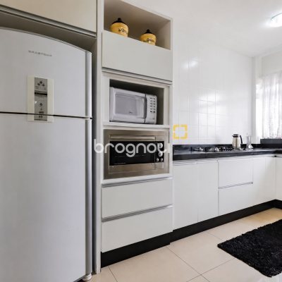Apartamento com 134m², 5 quartos (sendo 2 suítes), 1 garagem, no bairro Ingleses em Florianópolis