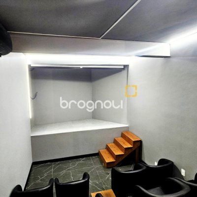 Casa Comercial com 340m², no bairro Estreito em Florianópolis
