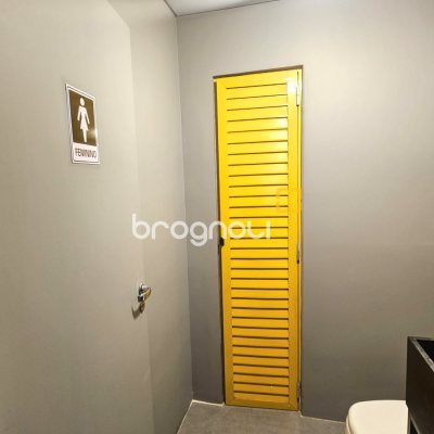 Casa Comercial com 340m², no bairro Estreito em Florianópolis