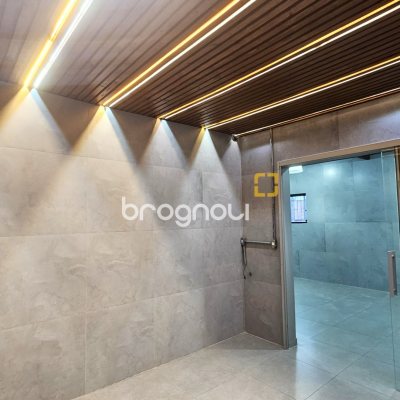 Casa Comercial com 340m², no bairro Estreito em Florianópolis