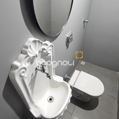 Casa Comercial com 340m², no bairro Estreito em Florianópolis