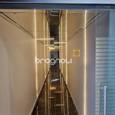 Casa Comercial com 340m², no bairro Estreito em Florianópolis
