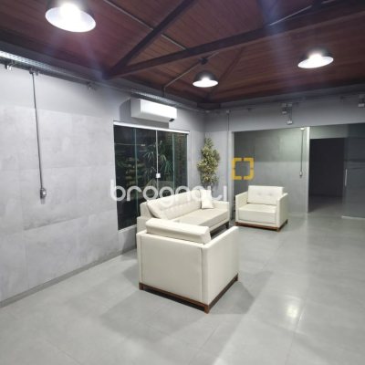 Casa Comercial com 340m², no bairro Estreito em Florianópolis