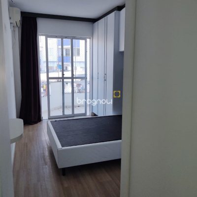 Cobertura com 83m², 3 quartos (sendo 1 suíte), 1 garagem, no bairro Carvoeira em Florianópolis