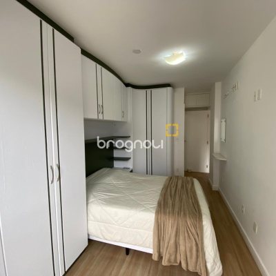 Cobertura com 83m², 3 quartos (sendo 1 suíte), 1 garagem, no bairro Carvoeira em Florianópolis