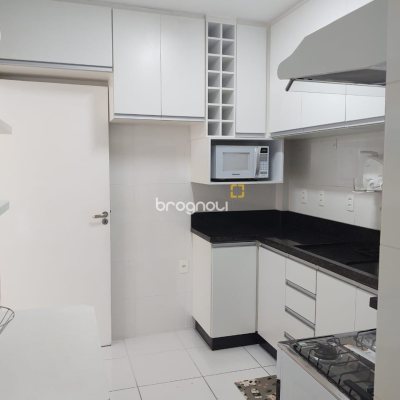 Cobertura com 83m², 3 quartos (sendo 1 suíte), 1 garagem, no bairro Carvoeira em Florianópolis