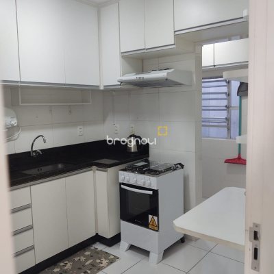 Cobertura com 83m², 3 quartos (sendo 1 suíte), 1 garagem, no bairro Carvoeira em Florianópolis