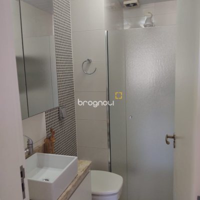 Cobertura com 83m², 3 quartos (sendo 1 suíte), 1 garagem, no bairro Carvoeira em Florianópolis