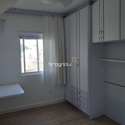 Cobertura com 83m², 3 quartos (sendo 1 suíte), 1 garagem, no bairro Carvoeira em Florianópolis