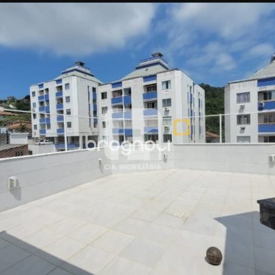 Cobertura com 83m², 3 quartos (sendo 1 suíte), 1 garagem, no bairro Carvoeira em Florianópolis