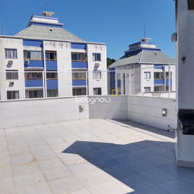 Cobertura com 83m², 3 quartos (sendo 1 suíte), 1 garagem, no bairro Carvoeira em Florianópolis