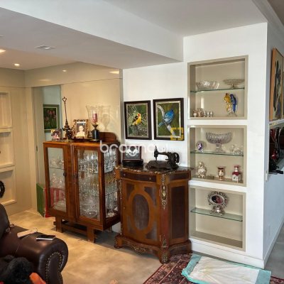 Apartamento com 93m², 2 quartos (sendo 2 suítes), 2 garagens, no bairro Agronômica em Florianópolis