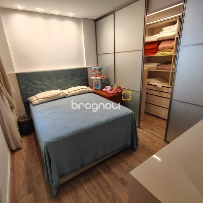 Apartamento com 93m², 2 quartos (sendo 2 suítes), 2 garagens, no bairro Agronômica em Florianópolis