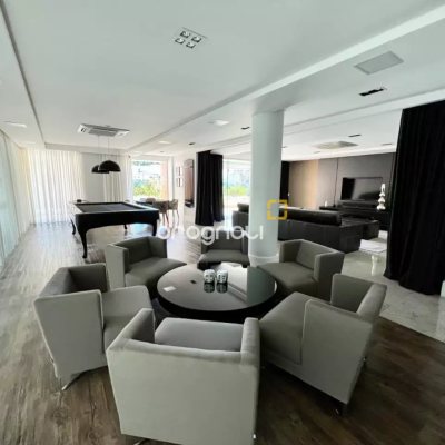 Apartamento com 93m², 2 quartos (sendo 2 suítes), 2 garagens, no bairro Agronômica em Florianópolis