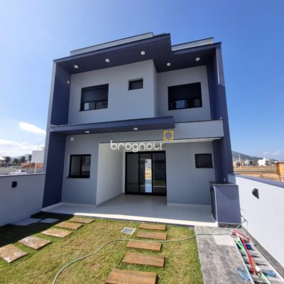 Casa de Condomínio com 152m², 3 quartos (sendo 1 suíte), 1 garagem, no bairro Beira Rio em Biguaçu