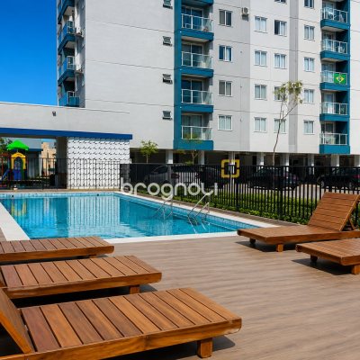 Apartamento com 53m², 2 quartos (sendo 1 suíte), 1 garagem, no bairro Ipiranga em São José