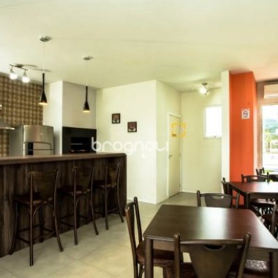 Casa de Condomínio com 194m², 3 quartos (sendo 1 suíte), 2 garagens, no bairro Beira Rio em Biguaçu