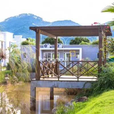 Casa de Condomínio com 194m², 3 quartos (sendo 1 suíte), 2 garagens, no bairro Beira Rio em Biguaçu