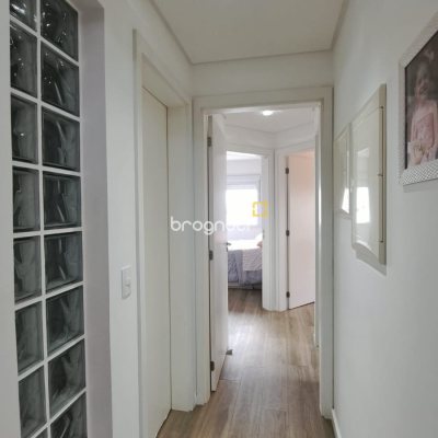 Apartamento com 81m², 3 quartos (sendo 1 suíte), 4 garagens, no bairro Abraão em Florianópolis