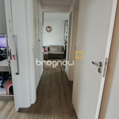 Apartamento com 81m², 3 quartos (sendo 1 suíte), 4 garagens, no bairro Abraão em Florianópolis