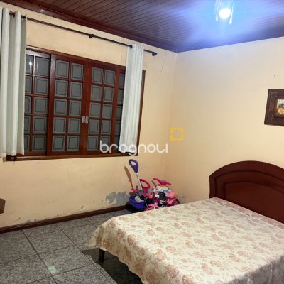 Casa com 157m², 3 quartos, no bairro Balneário em Florianópolis