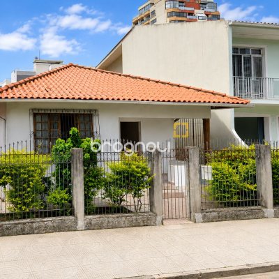 Casa com 157m², 3 quartos, no bairro Balneário em Florianópolis