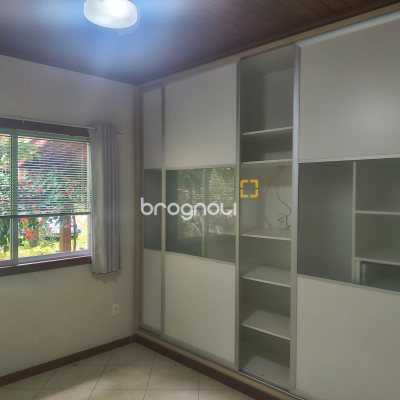 Sítio com 100m², 7 quartos (sendo 5 suítes), 2 garagens, no bairro Ratones em Florianópolis