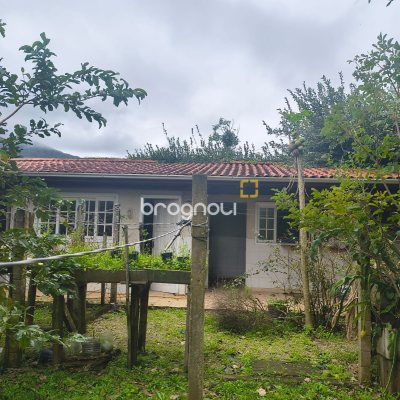 Sítio com 100m², 7 quartos (sendo 5 suítes), 2 garagens, no bairro Ratones em Florianópolis